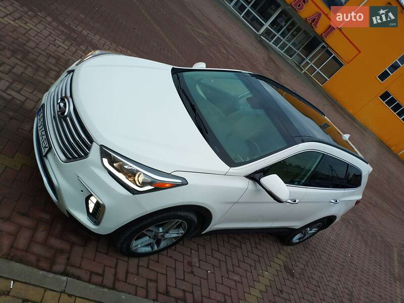 Внедорожник / Кроссовер Hyundai Grand Santa Fe 2016 в Хмельницком