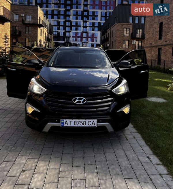 Hyundai Grand Santa Fe 2015