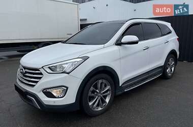 Внедорожник / Кроссовер Hyundai Grand Santa Fe 2015 в 