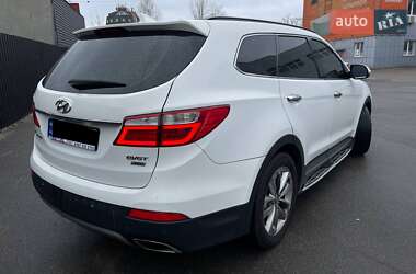Внедорожник / Кроссовер Hyundai Grand Santa Fe 2015 в 
