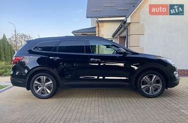 Внедорожник / Кроссовер Hyundai Grand Santa Fe 2016 в 