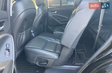 Внедорожник / Кроссовер Hyundai Grand Santa Fe 2016 в 