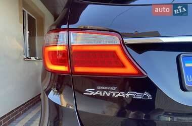 Внедорожник / Кроссовер Hyundai Grand Santa Fe 2016 в 