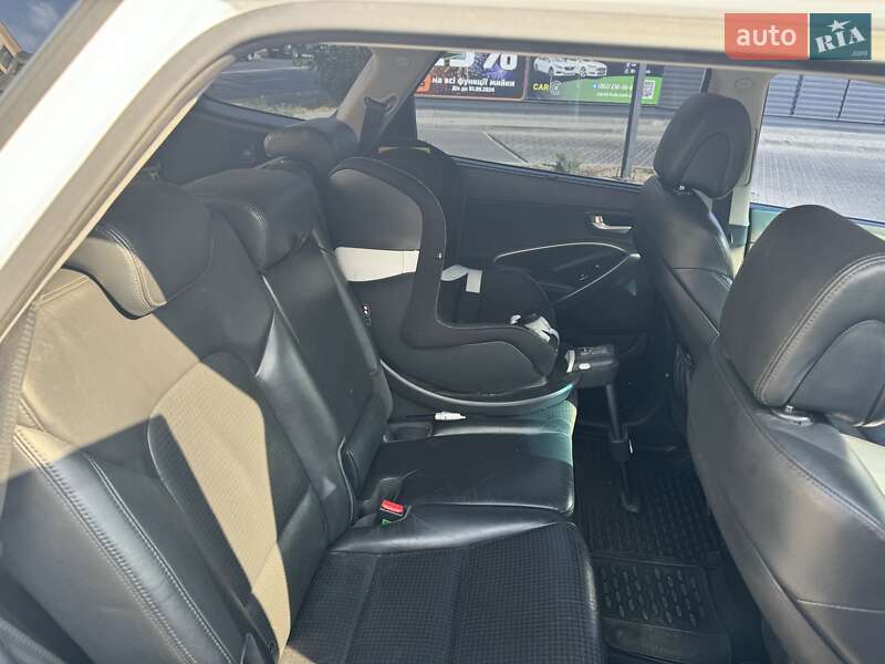 Внедорожник / Кроссовер Hyundai Grand Santa Fe 2013 в Харькове