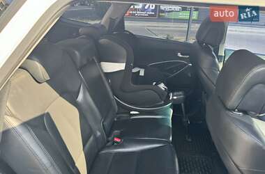 Внедорожник / Кроссовер Hyundai Grand Santa Fe 2013 в 
