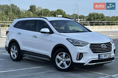 Позашляховик / Кросовер Hyundai Grand Santa Fe 2017 в 