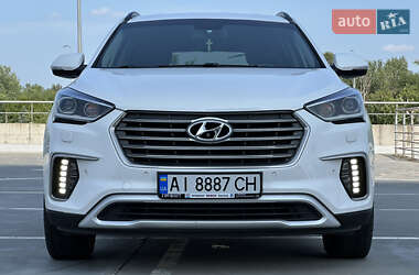 Позашляховик / Кросовер Hyundai Grand Santa Fe 2017 в 
