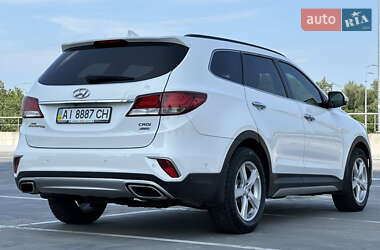 Позашляховик / Кросовер Hyundai Grand Santa Fe 2017 в 