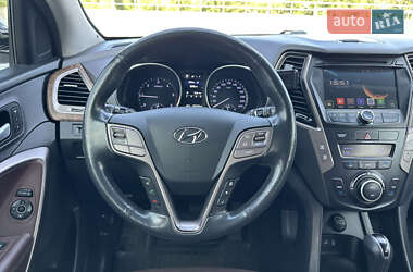 Позашляховик / Кросовер Hyundai Grand Santa Fe 2017 в 