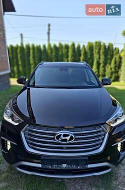 Внедорожник / Кроссовер Hyundai Grand Santa Fe 2017 в Черновцах