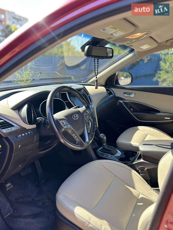 Внедорожник / Кроссовер Hyundai Grand Santa Fe 2017 в Сумах