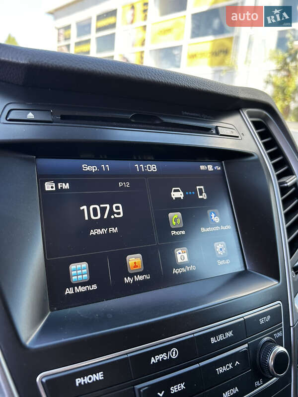 Внедорожник / Кроссовер Hyundai Grand Santa Fe 2017 в Сумах