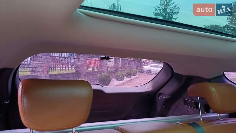 Внедорожник / Кроссовер Hyundai Grand Santa Fe 2016 в Ровно