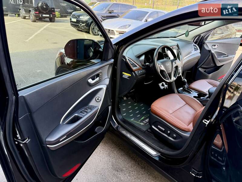 Внедорожник / Кроссовер Hyundai Grand Santa Fe 2015 в Киеве