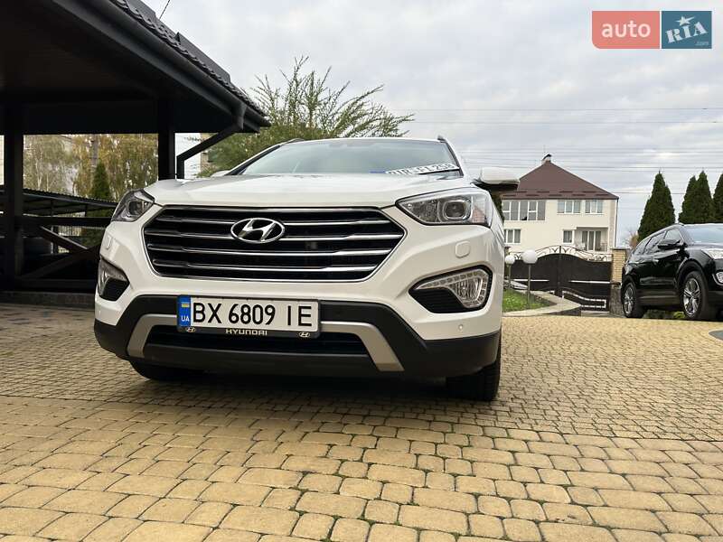 Внедорожник / Кроссовер Hyundai Grand Santa Fe 2015 в Хмельницком