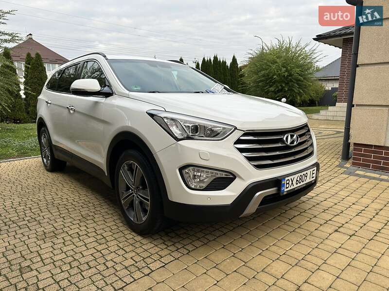 Внедорожник / Кроссовер Hyundai Grand Santa Fe 2015 в Хмельницком