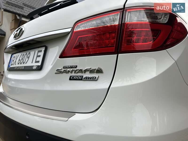 Внедорожник / Кроссовер Hyundai Grand Santa Fe 2015 в Хмельницком