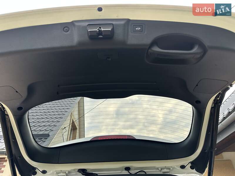 Внедорожник / Кроссовер Hyundai Grand Santa Fe 2015 в Хмельницком