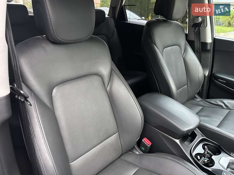 Внедорожник / Кроссовер Hyundai Grand Santa Fe 2015 в Хмельницком