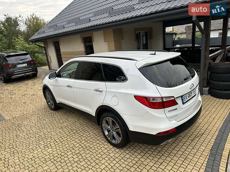 Внедорожник / Кроссовер Hyundai Grand Santa Fe 2015 в Хмельницком