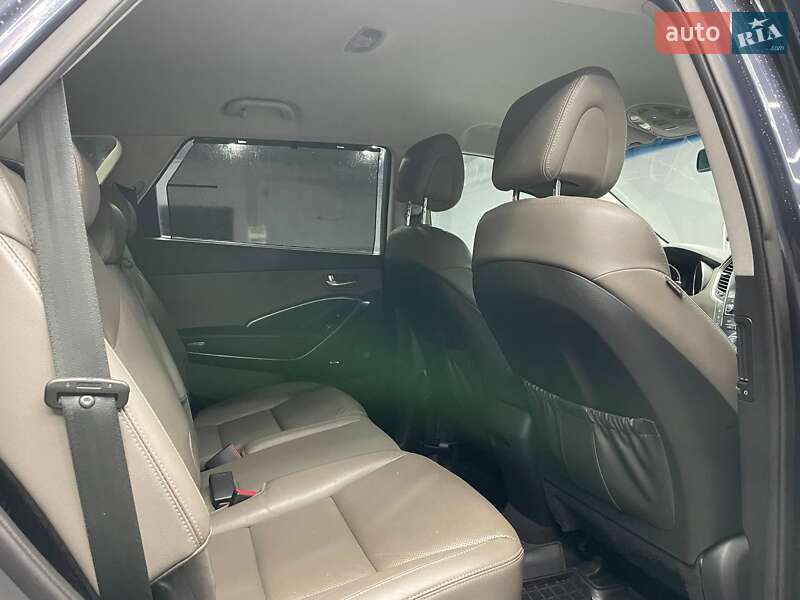 Внедорожник / Кроссовер Hyundai Grand Santa Fe 2018 в Черновцах