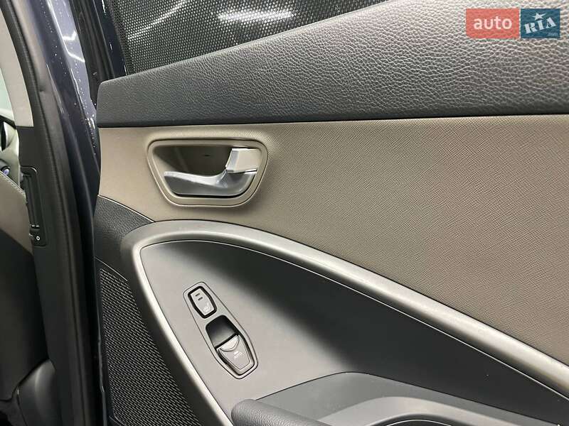 Внедорожник / Кроссовер Hyundai Grand Santa Fe 2018 в Черновцах