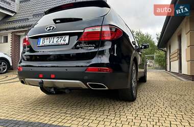 Внедорожник / Кроссовер Hyundai Grand Santa Fe 2015 в 