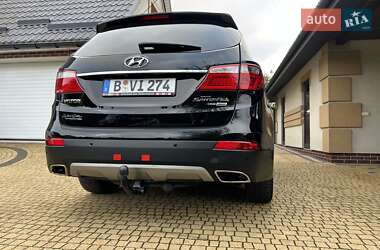 Внедорожник / Кроссовер Hyundai Grand Santa Fe 2015 в 