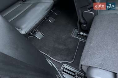 Внедорожник / Кроссовер Hyundai Grand Santa Fe 2015 в 