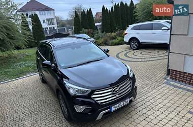 Внедорожник / Кроссовер Hyundai Grand Santa Fe 2015 в 