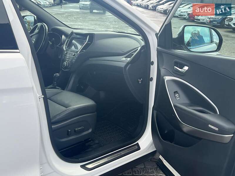 Внедорожник / Кроссовер Hyundai Grand Santa Fe 2019 в Львове