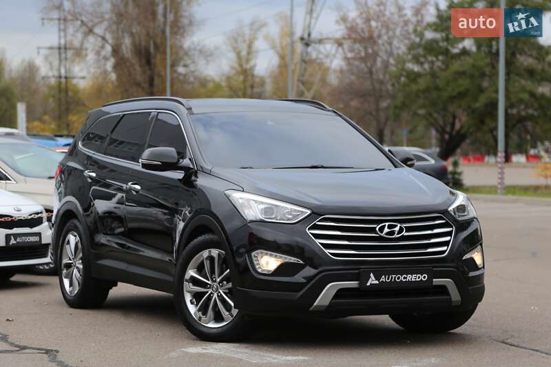 Hyundai Grand Santa Fe 2015