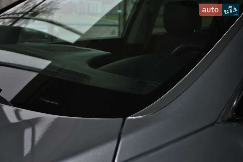 Внедорожник / Кроссовер Hyundai Grand Santa Fe 2017 в Ровно