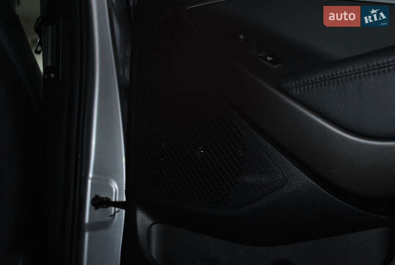 Внедорожник / Кроссовер Hyundai Grand Santa Fe 2017 в Ровно