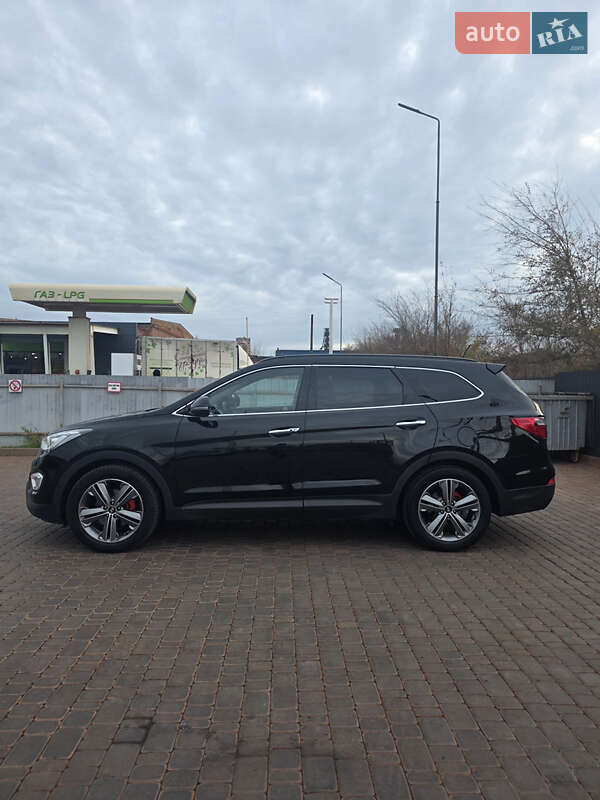 Внедорожник / Кроссовер Hyundai Grand Santa Fe 2014 в Кривом Роге