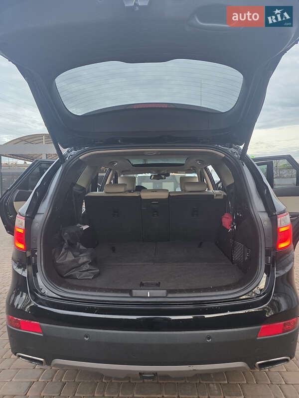 Внедорожник / Кроссовер Hyundai Grand Santa Fe 2014 в Кривом Роге