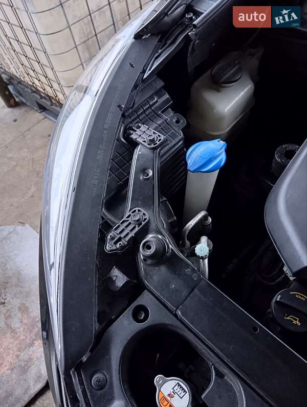 Внедорожник / Кроссовер Hyundai Grand Santa Fe 2015 в Каменском