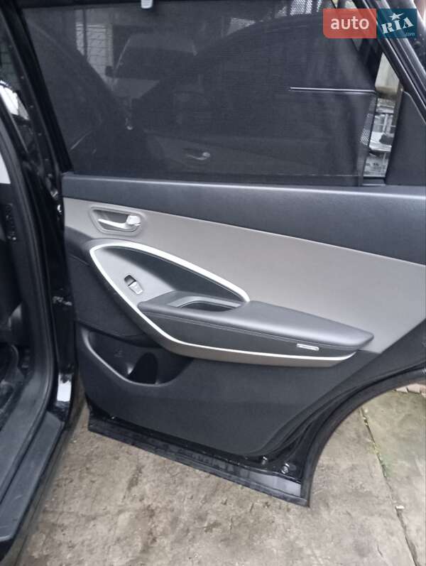 Внедорожник / Кроссовер Hyundai Grand Santa Fe 2015 в Каменском