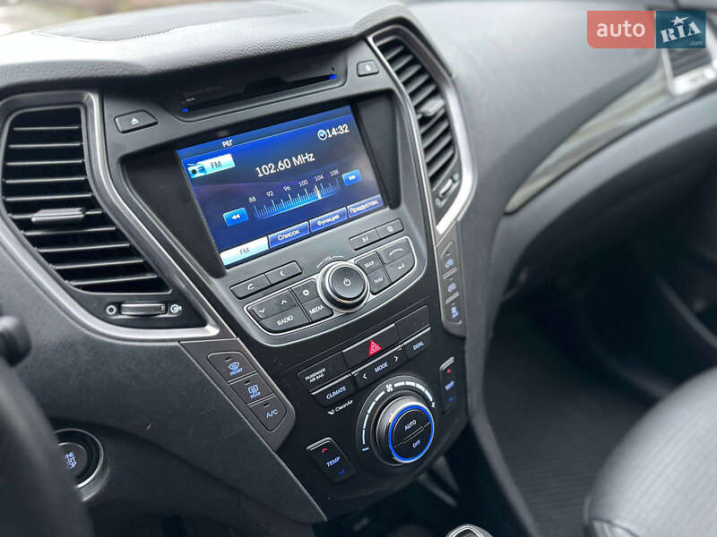 Внедорожник / Кроссовер Hyundai Grand Santa Fe 2015 в Ивано-Франковске