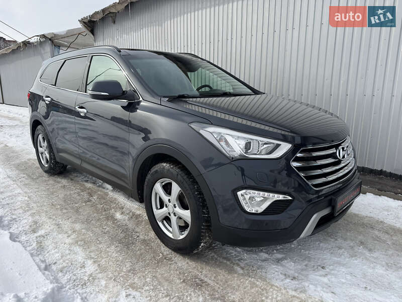 Hyundai Grand Santa Fe 2015