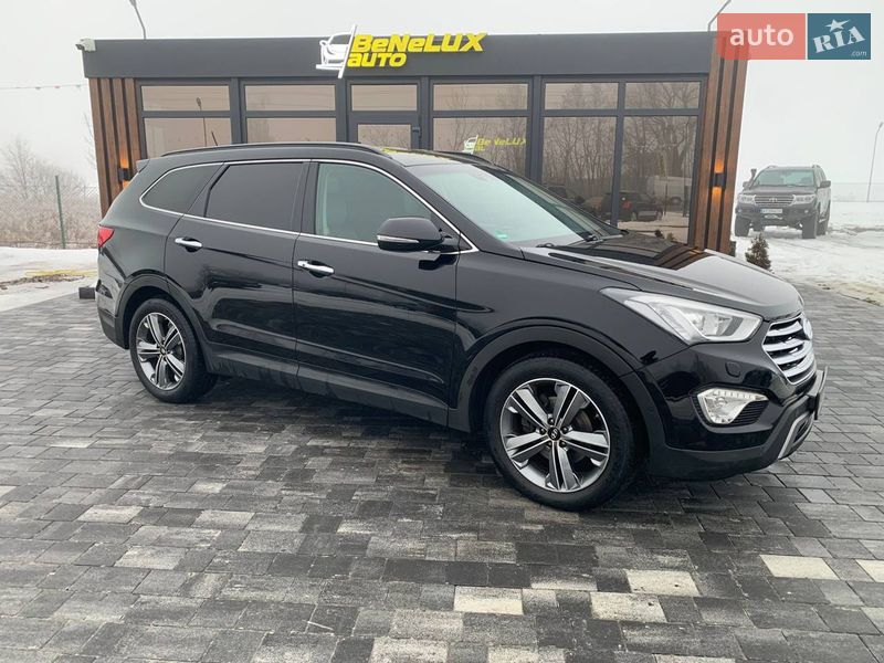 Hyundai Grand Santa Fe 2015
