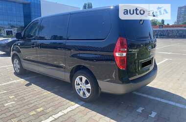 Минивэн Hyundai Grand Starex 2016 в Одессе