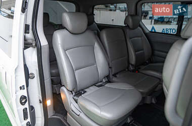 Минивэн Hyundai Grand Starex 2019 в 