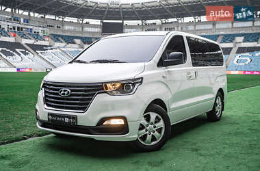 Hyundai Grand Starex 2019