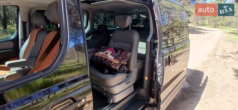 Минивэн Hyundai Grand Starex 2010 в Николаеве