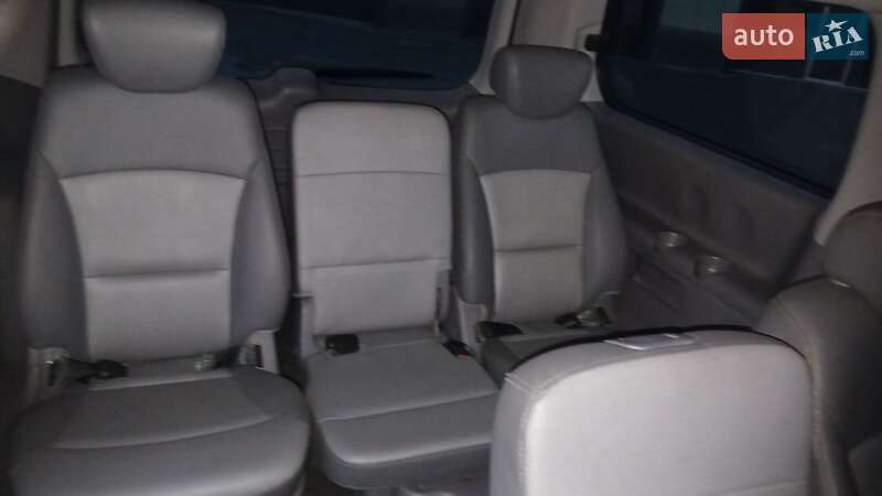 Минивэн Hyundai Grand Starex 2010 в Николаеве