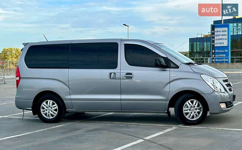 Минивэн Hyundai Grand Starex 2017 в Киеве фото 10 Минивэн Hyundai Grand Starex 2017 в Киеве