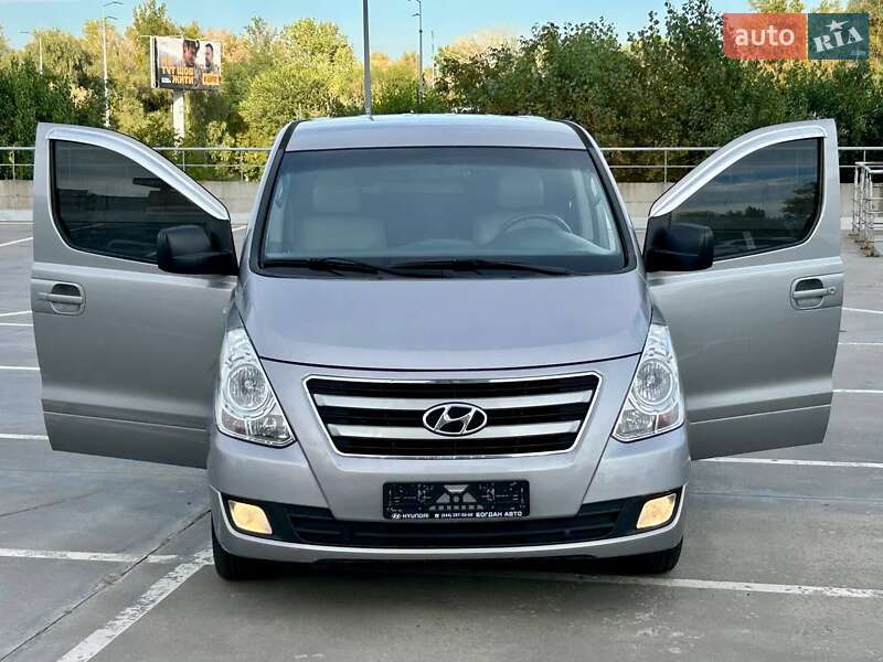 Минивэн Hyundai Grand Starex 2017 в Киеве фото 20 Минивэн Hyundai Grand Starex 2017 в Киеве