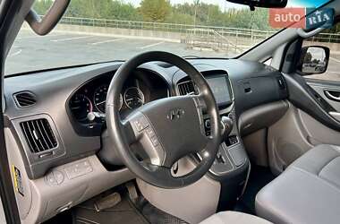 Минивэн Hyundai Grand Starex 2017 в 