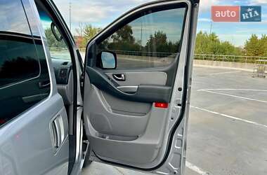 Минивэн Hyundai Grand Starex 2017 в 